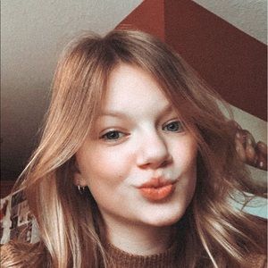 Meet your Posher, Molly